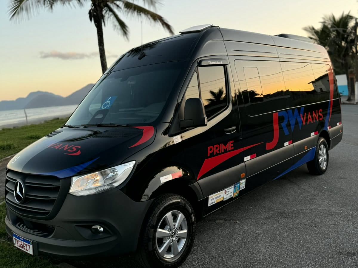 Van Mercedes-Benz Sprinter da JRW, até 19 passageiros